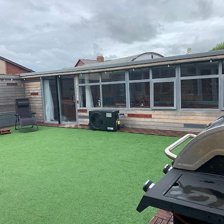 Family Holiday Home Blackpool Buitenkant foto