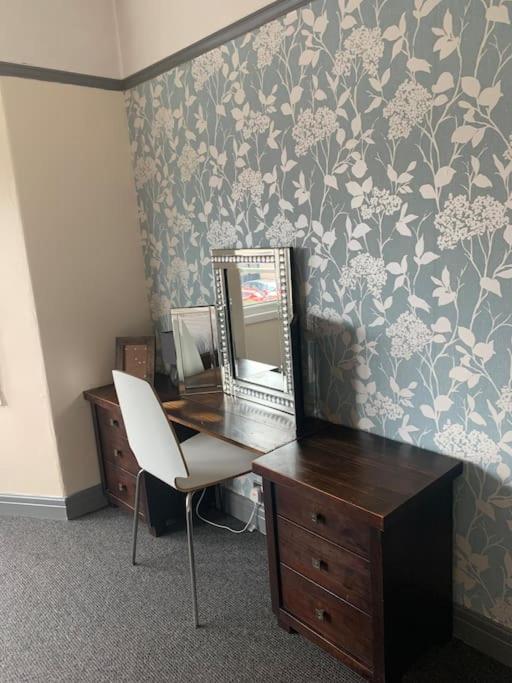Family Holiday Home Blackpool Buitenkant foto